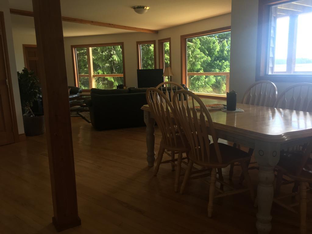 Tofino Stormbay Guest House Экстерьер фото