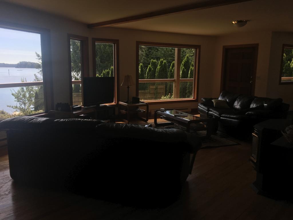 Tofino Stormbay Guest House Экстерьер фото