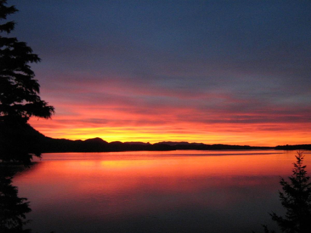 Tofino Stormbay Guest House Экстерьер фото